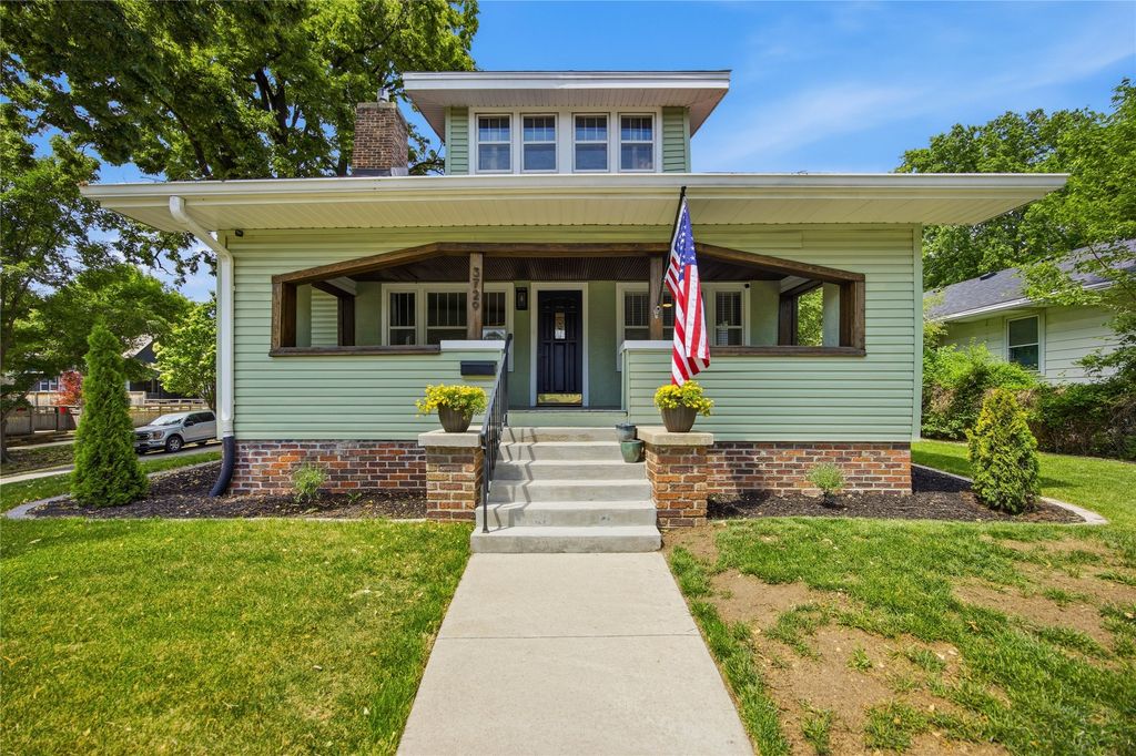 3729 Kingman Blvd, Des Moines, IA - View 2