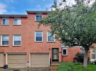 1255 Upper Gage Ave #3, Hamilton, ON L8W 3C7