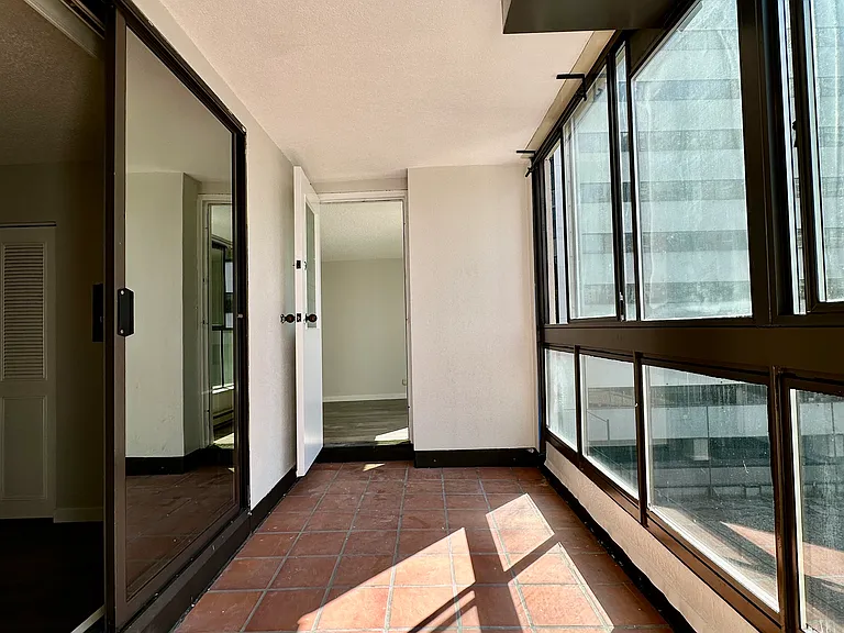 850 Burrard St — Photo 12
