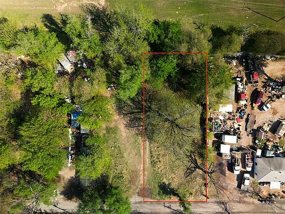2nd image of 1919 SW 8th St Lot 7-009