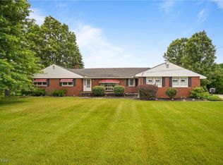 136 N Chillicothe Rd, Aurora, OH 44202