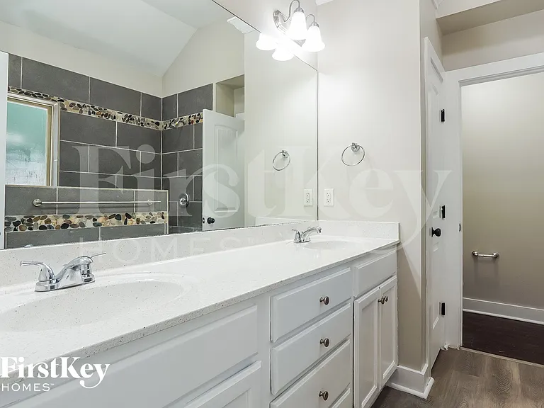 236 Stonecreek Pl — Photo 10