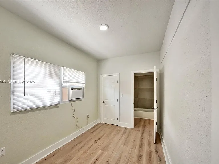 1411 SW 3rd St #2 — Photo 11