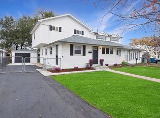 4534 W 87th Pl, Hometown, IL 60456