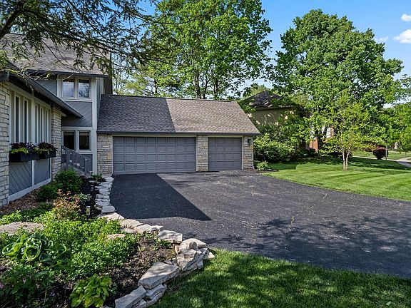 5th image of 6753 Lakeside Cir W