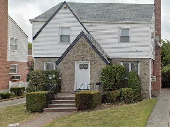 181 Street & 69 Ave Street, Fresh Meadows, NY 11365
