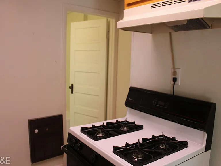 281 N 700 W — Photo 5