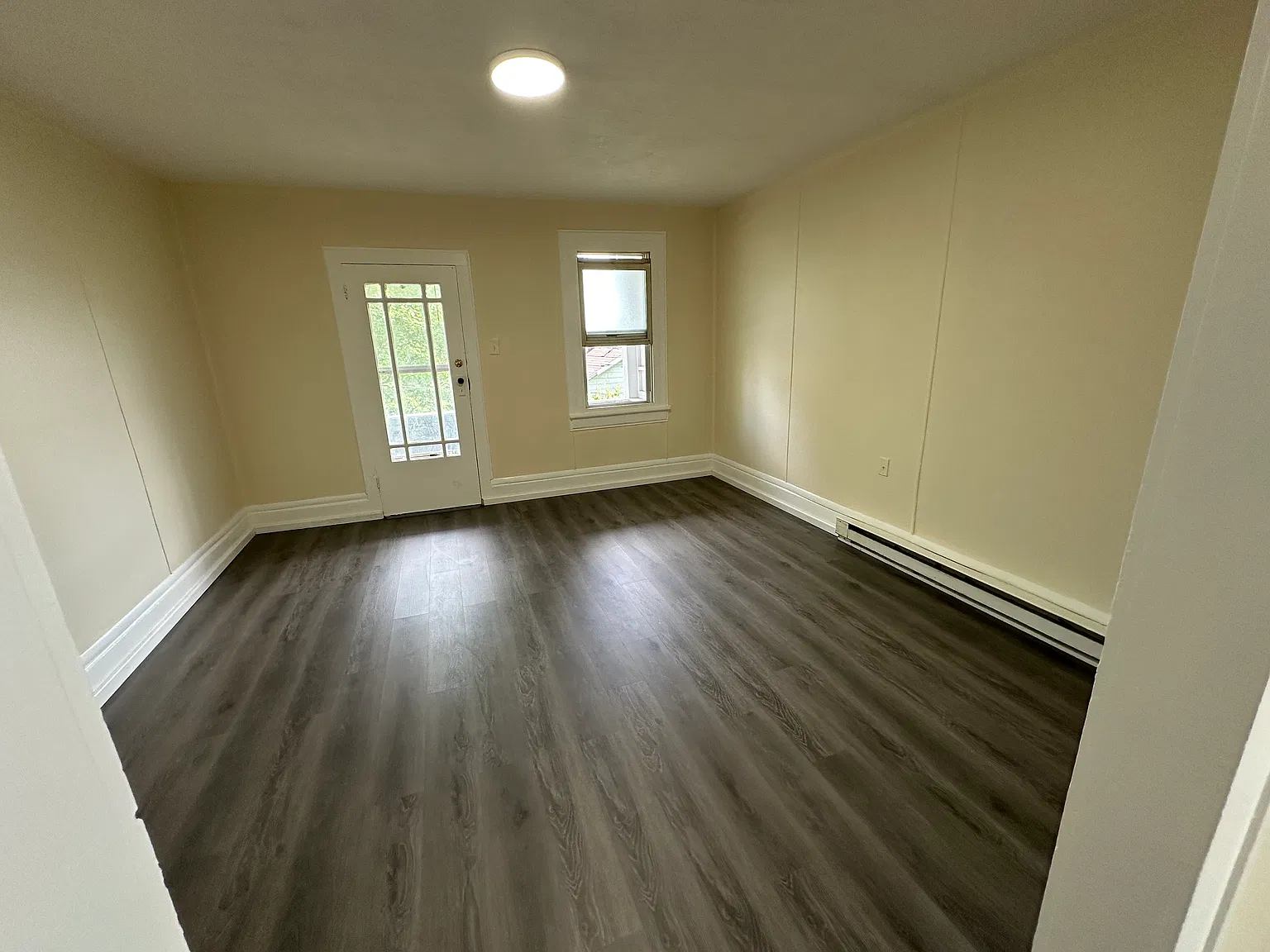 3 bed, $1,100 — Photo 4