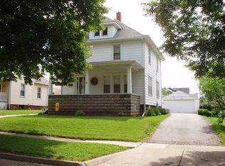 140 Riverview Ave, Monroe, MI 48162