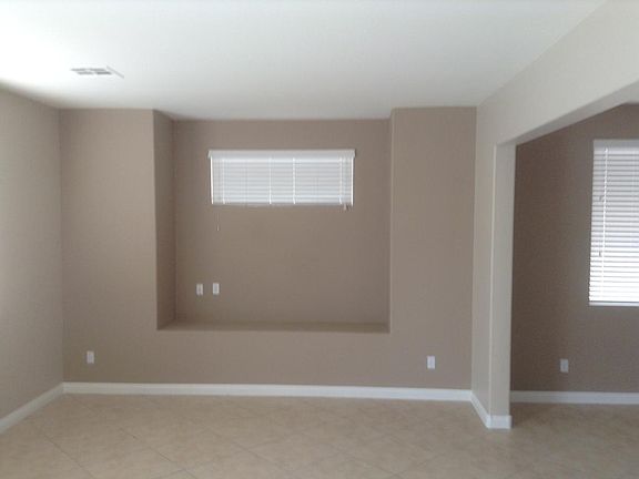 4th image of 641 W Azure Ave