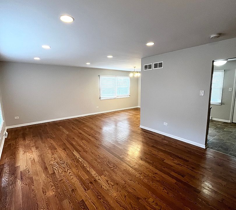 1st image of 22658 Lakeshore Drive