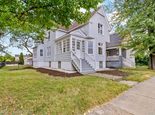 605 Eureka Rd, Wyandotte, MI 48192