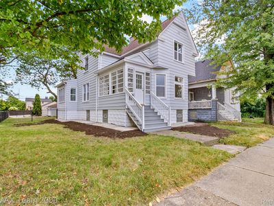 605 Eureka Rd, Wyandotte, MI, 48192