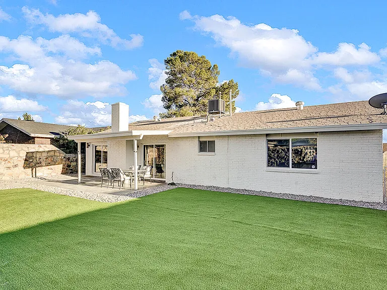 7313 Cerro Negro Dr — Photo 36