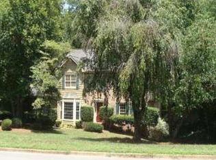 9015 Martin Rd, Roswell, GA 30076