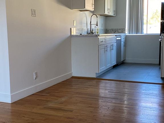 3rd image of 5261A Whitsett Ave #22