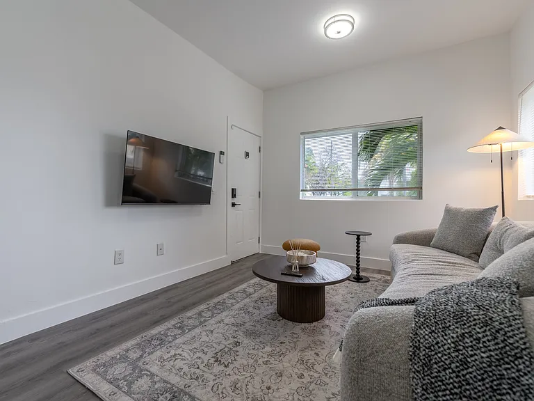 44 NW 10th Ave #2 — Photo 3