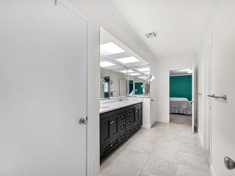 2908 Banyan Boulevard Cir NW — Photo 17