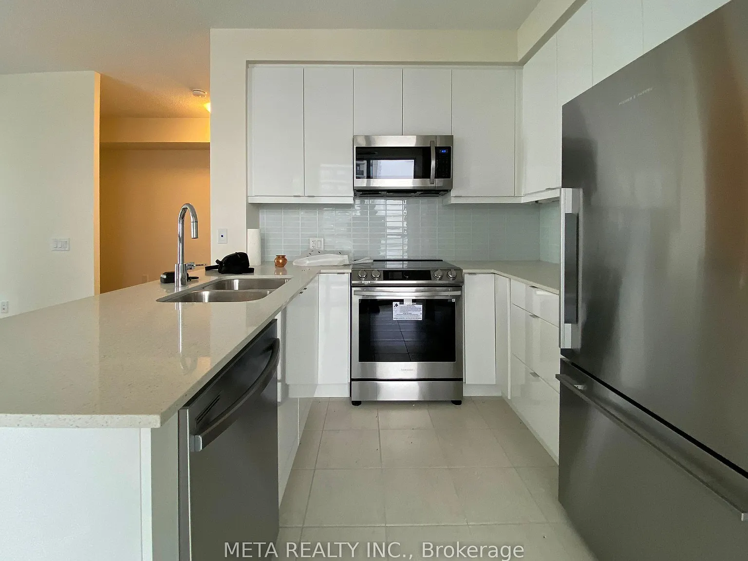 2 bed, $2,600 — Photo 1