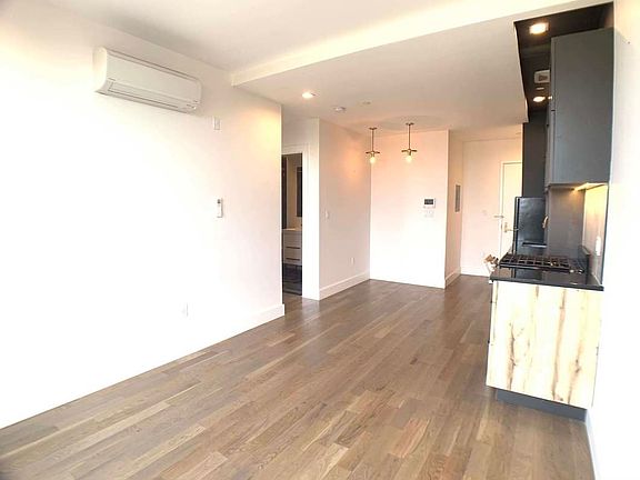 5th image of 1054 Dean St #5AA
