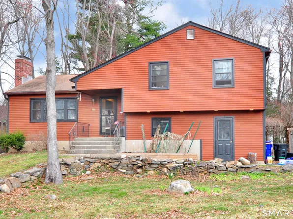 121 Wedgewood Drive, Torrington, CT 06790
