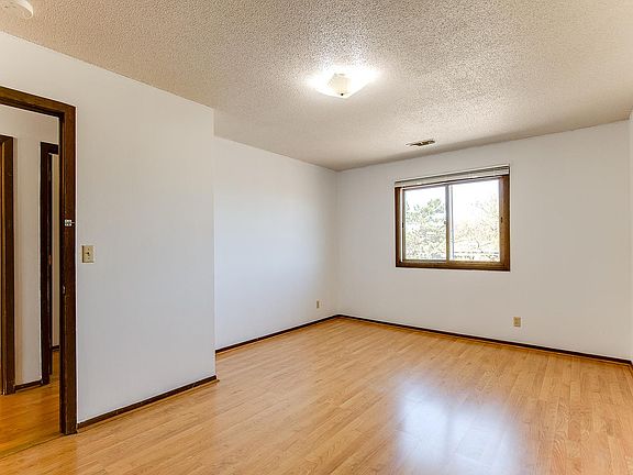 2nd image of 161 Minnesota Ave
