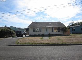 2155 Ohio Ave, North Bend, OR 97459