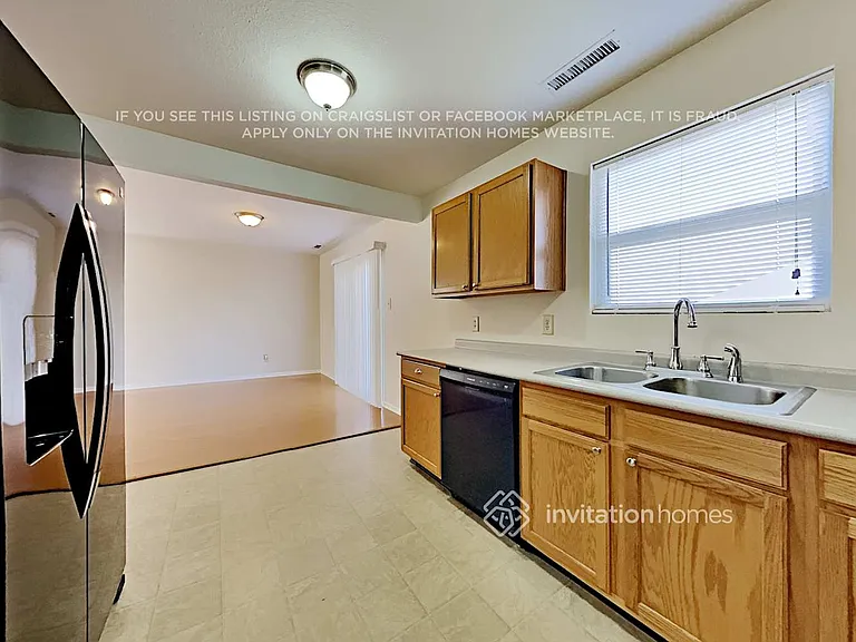 827 Littleton Dr — Photo 8