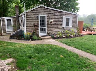 63 Floyd St #A, East Hampton, NY 11937