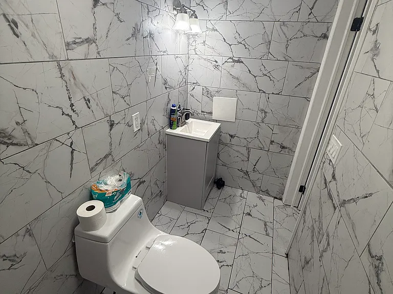 133 S 10th Ave #0 — Photo 7