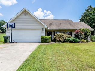 1444 Chessingham Dr, Maryville, TN 37801