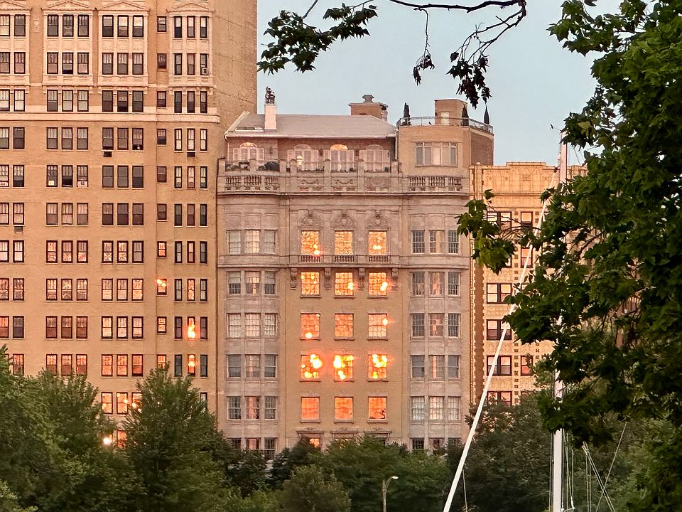 1st image of 3314-3314 N Lake Shore Dr N #4C