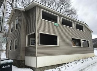 16 Wade St, North Creek, NY 12853