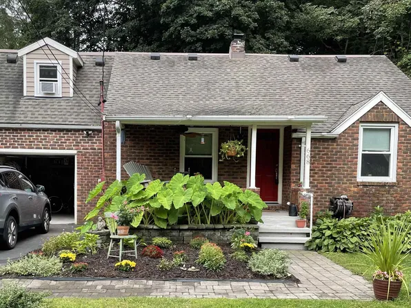 668 Hurley Avenue, Hurley, NY 12443