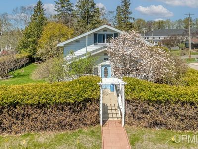 730 E Stanton St, Iron Mountain, MI, 49801
