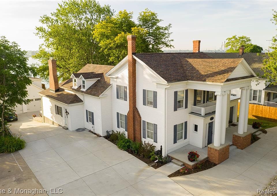 654 N Riverside Ave, Saint Clair, MI 48079 Zillow