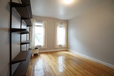 Rented by Rennit Inc.