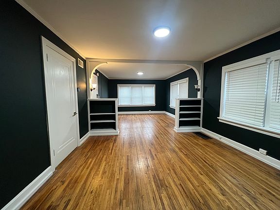 5th image of 3733 Traffic Cir #2N
