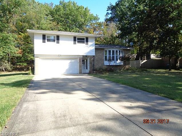 1st image of 4524 Oakridge Dr