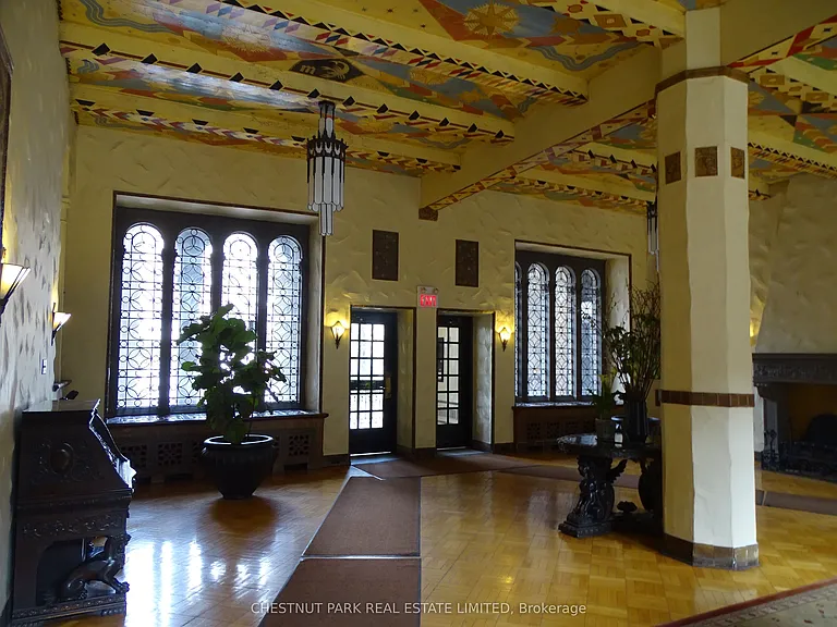 1 Clarendon Ave #405 — Photo 2