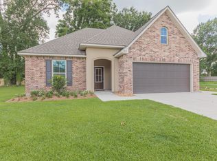 105 Moss Bluff Dr, Lafayette, LA 70507