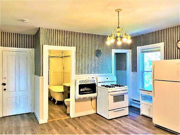 5th image of 6 Almont Ave #3