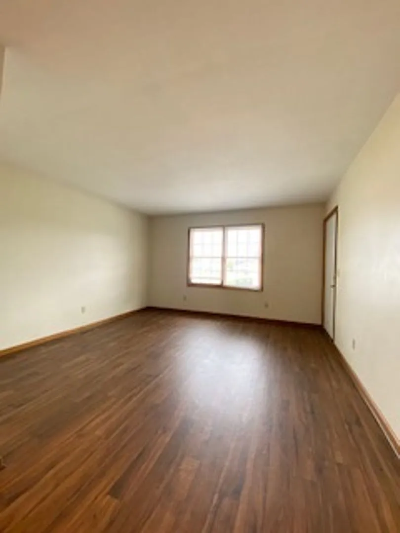 204 Stonewall Court — Photo 4