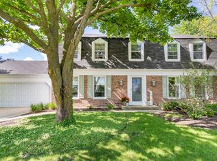 716 Gray St, St Charles, IL