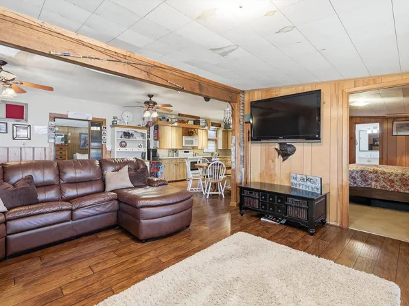 4513 Chapel Rd, Graham, TX 76450