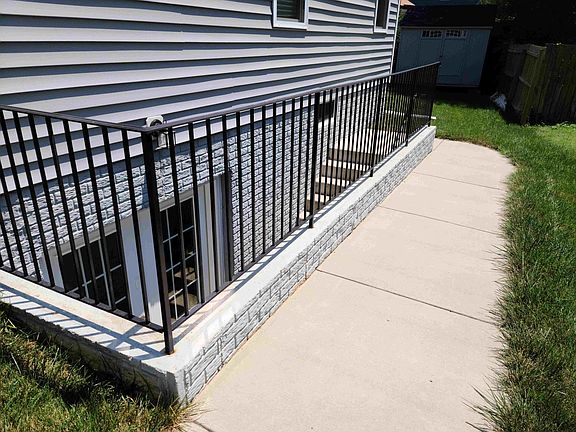 2nd image of 1931 Burfoot St #Basement