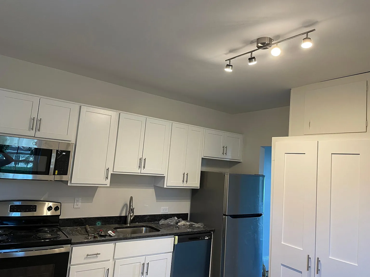 18 Silver St — Photo 2