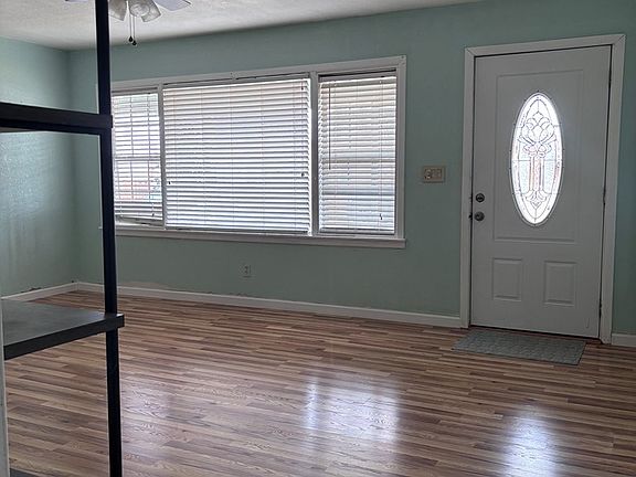 5th image of 803 NE 3rd St