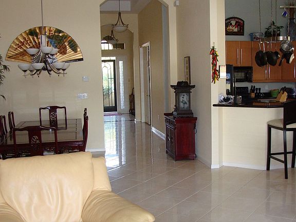 5th image of 6826 Fabiano Cir