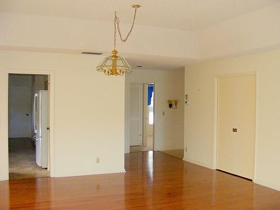 5th image of 2395 SW Brookwood Ln #2395